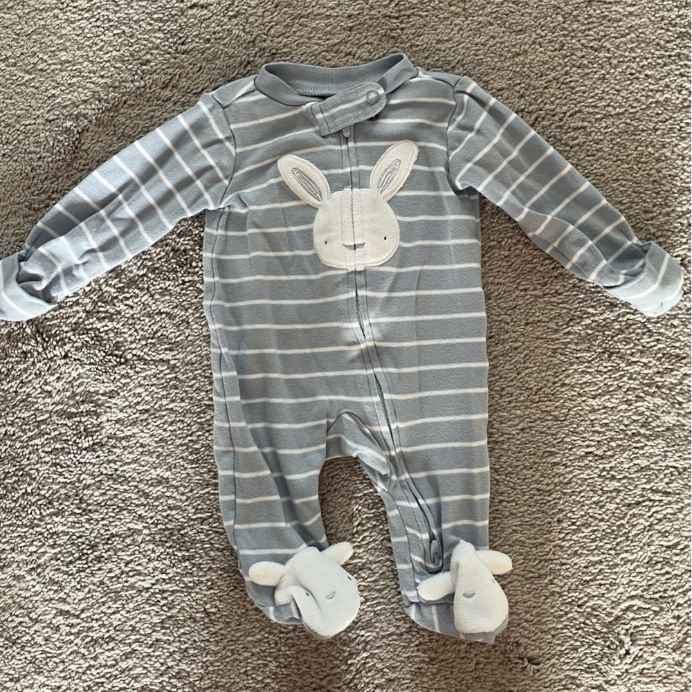 Bundle of 4 Carters Baby Boy Zip Up Outfits/ Pajamas